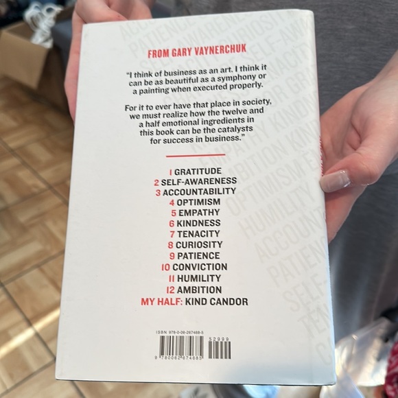 Coffee table book, Twelve and a half by Gary Vaynerchuk - Picture 2 of 2